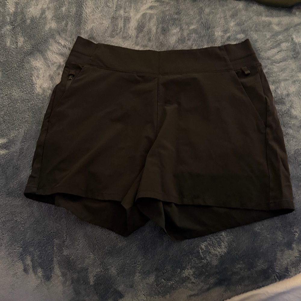 Athleta Brooklyn Short - Black